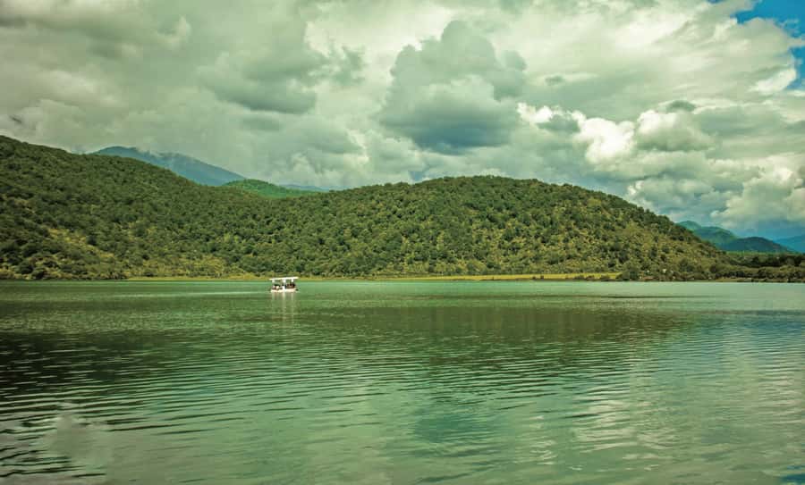 Shamakhi and Gabala Guided Day Tour - What This Day Trip Is Really Offering
