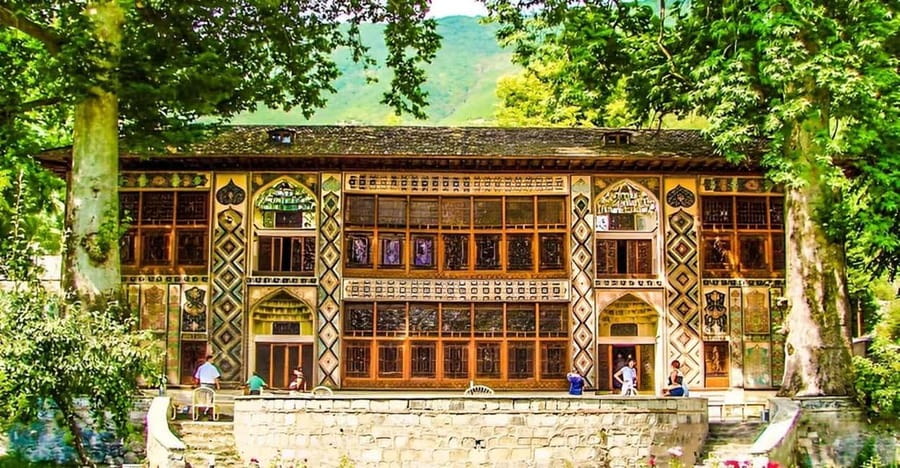 Sheki group Tour from Baku with guide - Walking through Sheki’s town center